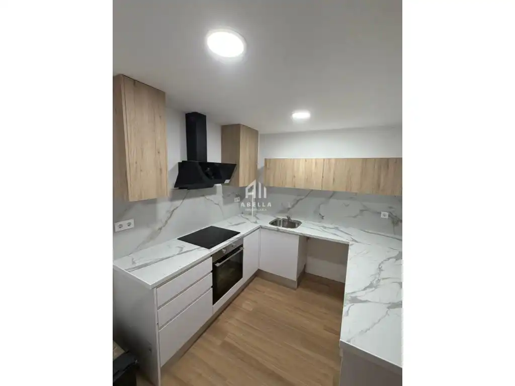 Dúplex con ascensor en venta en Calle Folch I Torres