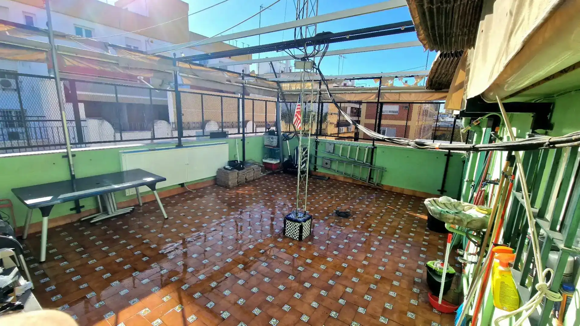 Terrace of Houses for sale in  Sevilla Capital  with Air Conditioner