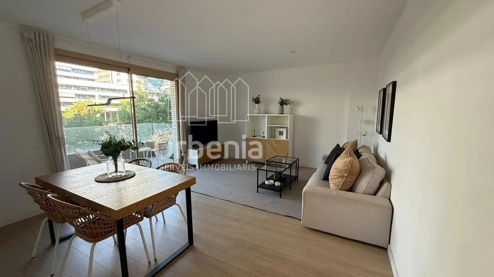Außenansicht von Wohnung zur Miete in Badalona mit Heizung und Terrasse