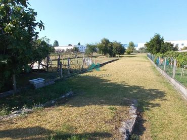 Terreno rustico in vendita a Centro