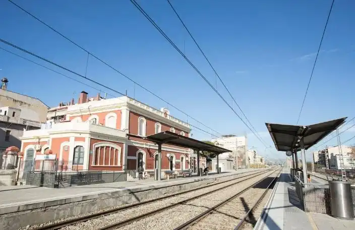 Vista exterior de Pis en venda en Montcada i Reixac