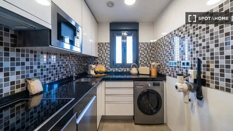 Cocina de Piso de alquiler en Madrid con Aire acondicionado, Calefacción y Amueblado