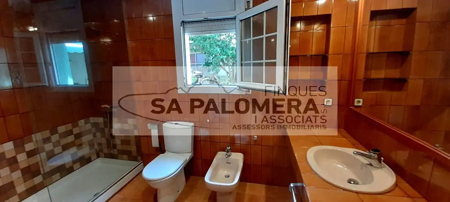 Bathroom of Houses for sale in Blanes  with Heating, Private garden and Parquet flooring