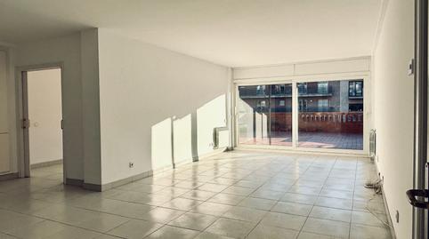 Foto 3 de Piso de alquiler en Eixample Sud – Migdia, Girona Capital