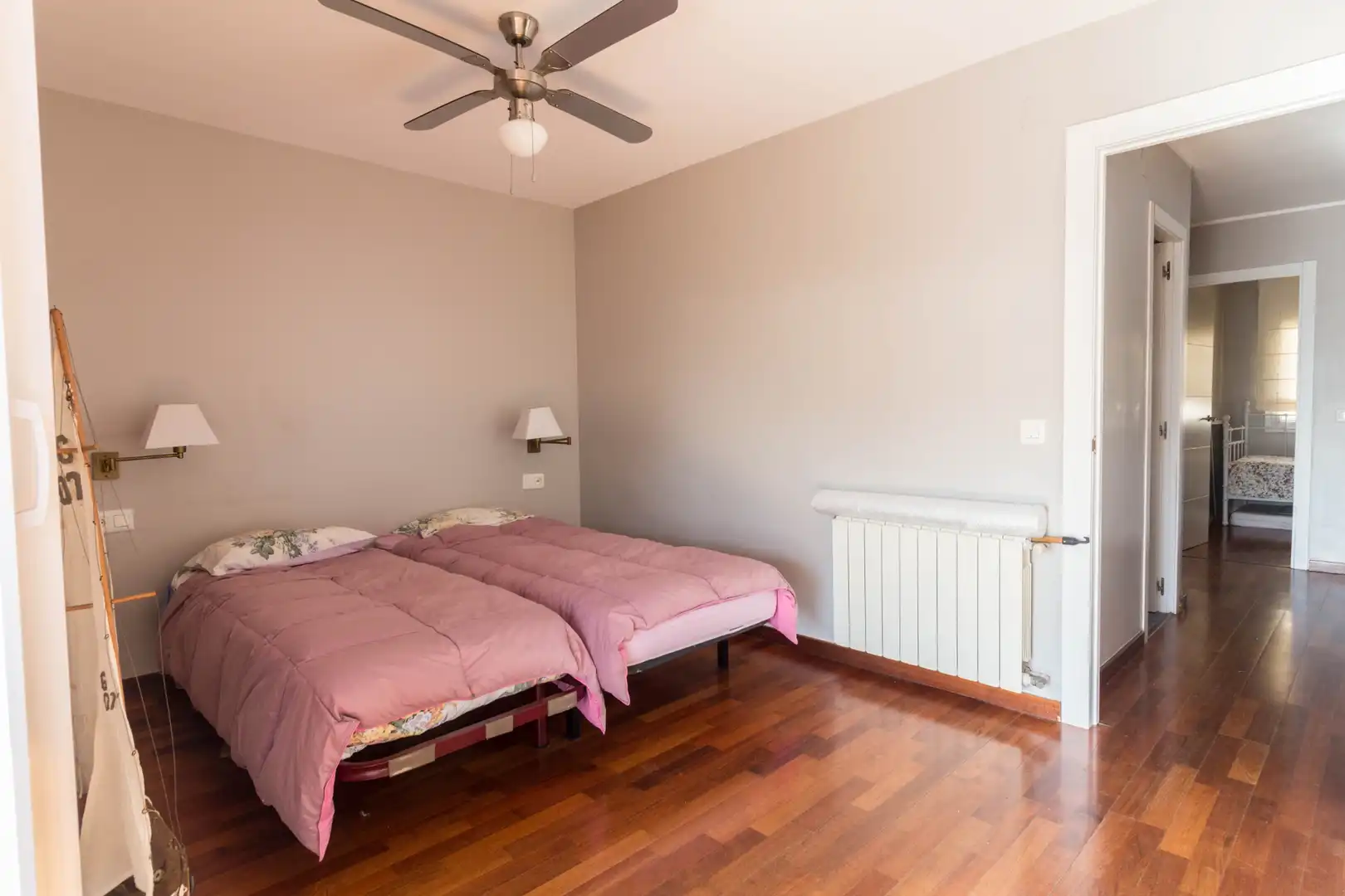 Habitación de Casa adosada en venta en Cambrils con Calefacción, Parquet y Terraza