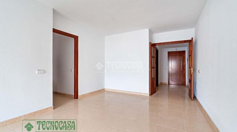 Foto 2 de Piso en venta en C. Reina Sofía, Roquetas Pueblo, Roquetas de Mar