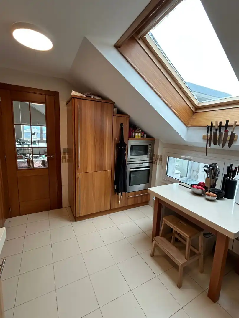Cocina de Dúplex en venta en Santander con Calefacción, Parquet y Terraza