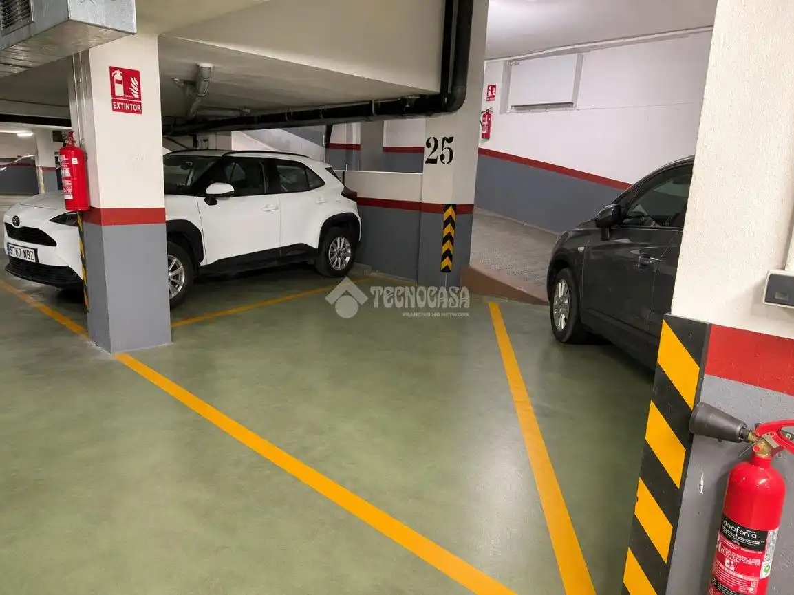 Parking de Piso en venta en Torrent con Balcón