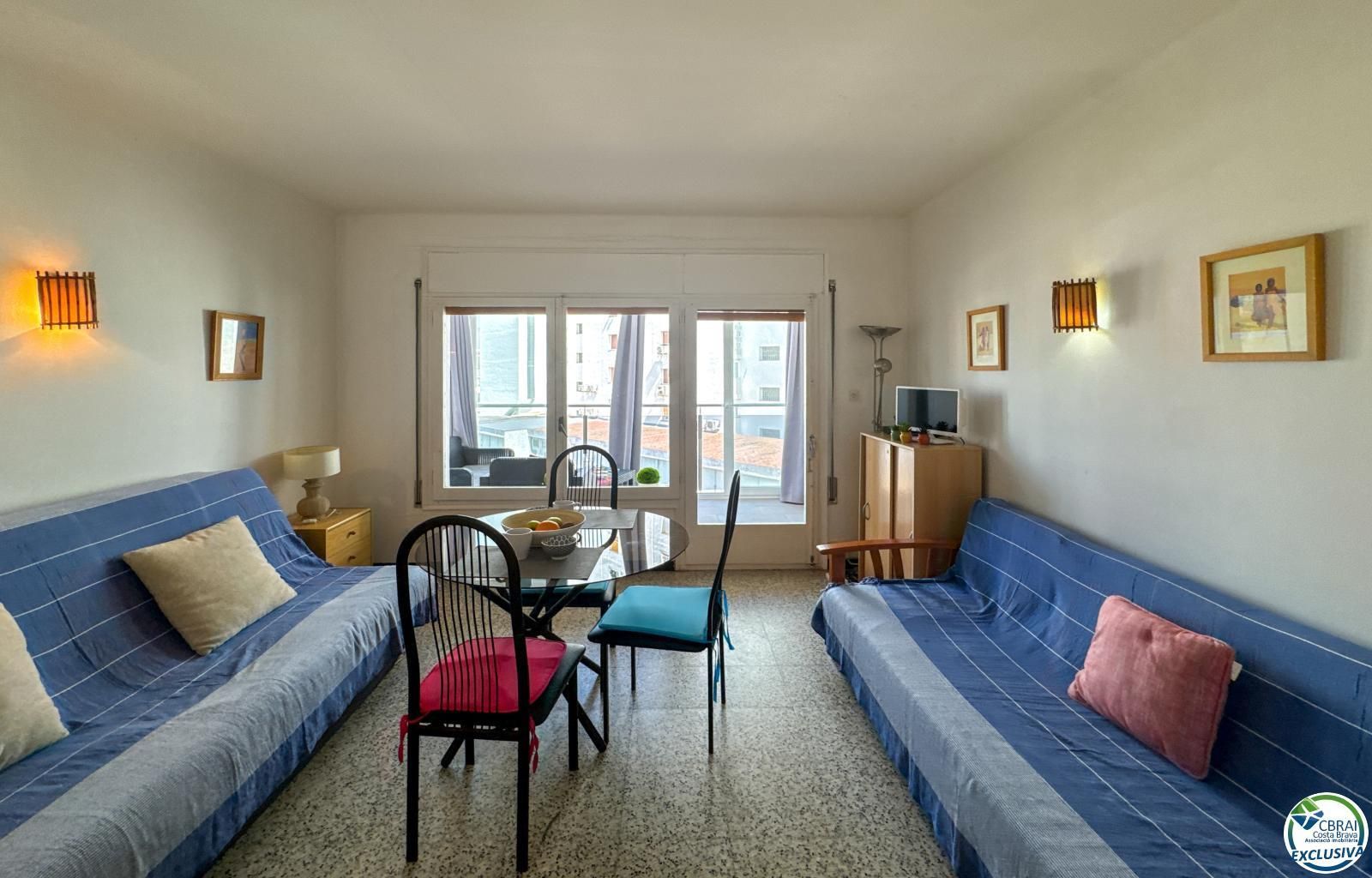 Sala d'estar de Estudi en venda en Roses amb Terrassa i Moblat