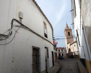 Vista exterior de Casa o xalet en venda en Medina de las Torres amb Terrassa