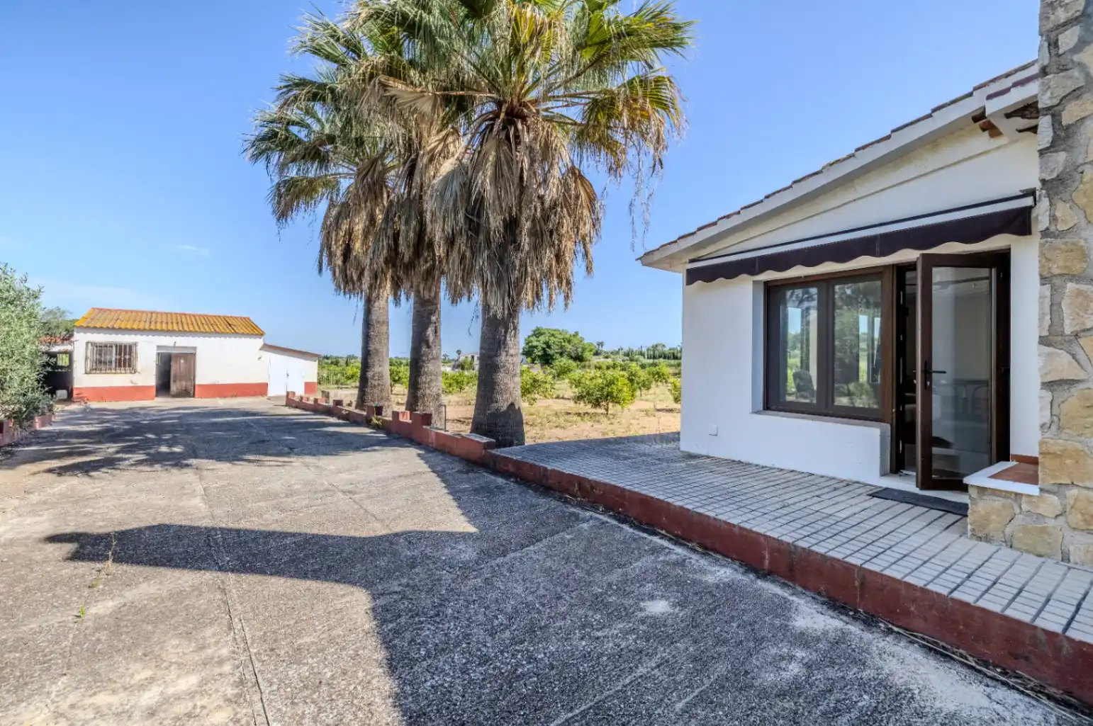 Vista exterior de Finca rústica en venda en Dénia amb Aire condicionat, Calefacció i Jardí privat