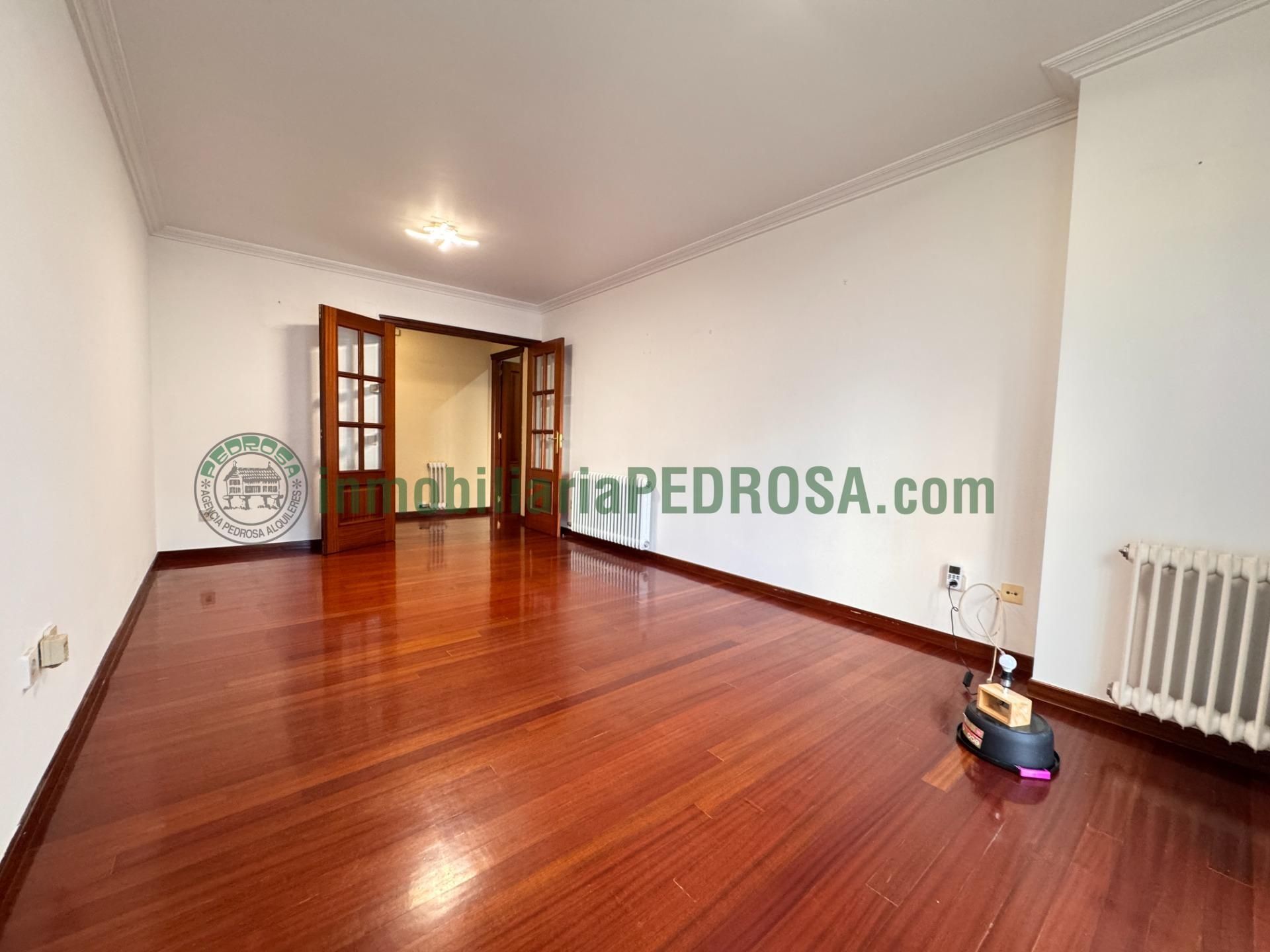 Living room of Flat for sale in Pontevedra Capital   with Balcony