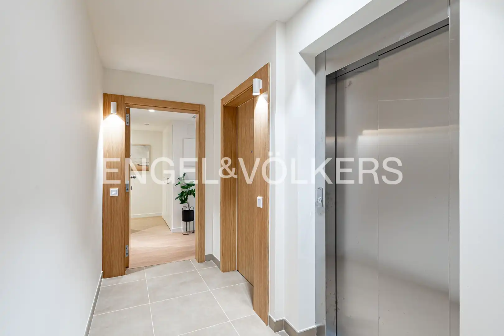 Flat for sale in Barcelona  with Air Conditioner, Heating and Parquet flooring