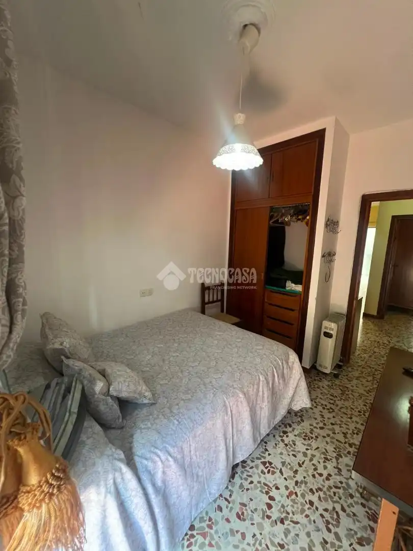 Dormitori de Casa o xalet en venda en Sevilla amb Aire condicionat i Terrassa