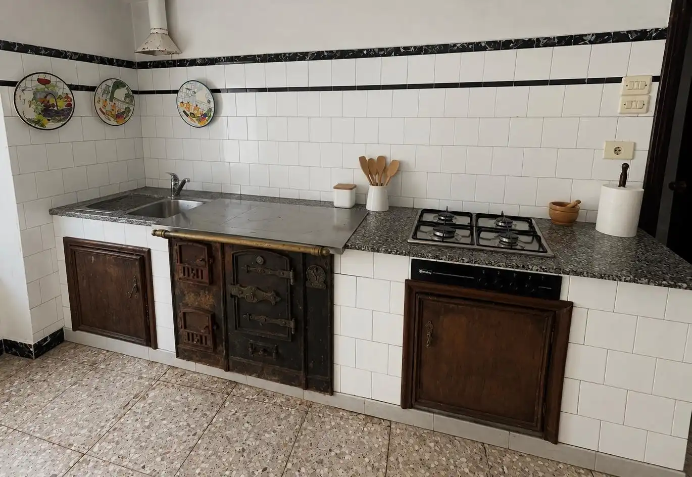 Cuina de Casa o xalet en venda en Ribeira amb Jardí privat