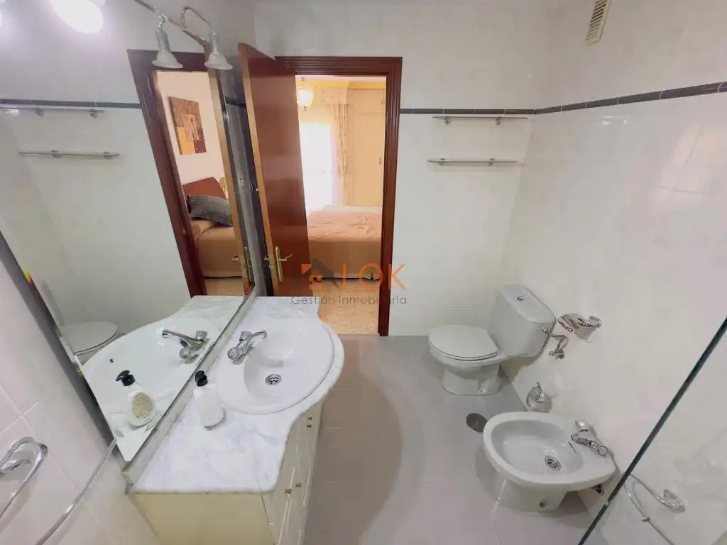 Bany de Pis en venda en Málaga amb Aire condicionat i Terrassa