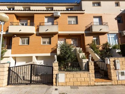 Exterior view of Single-family semi-detached for sale in Benavent de Segrià  with Air Conditioner and Balcony