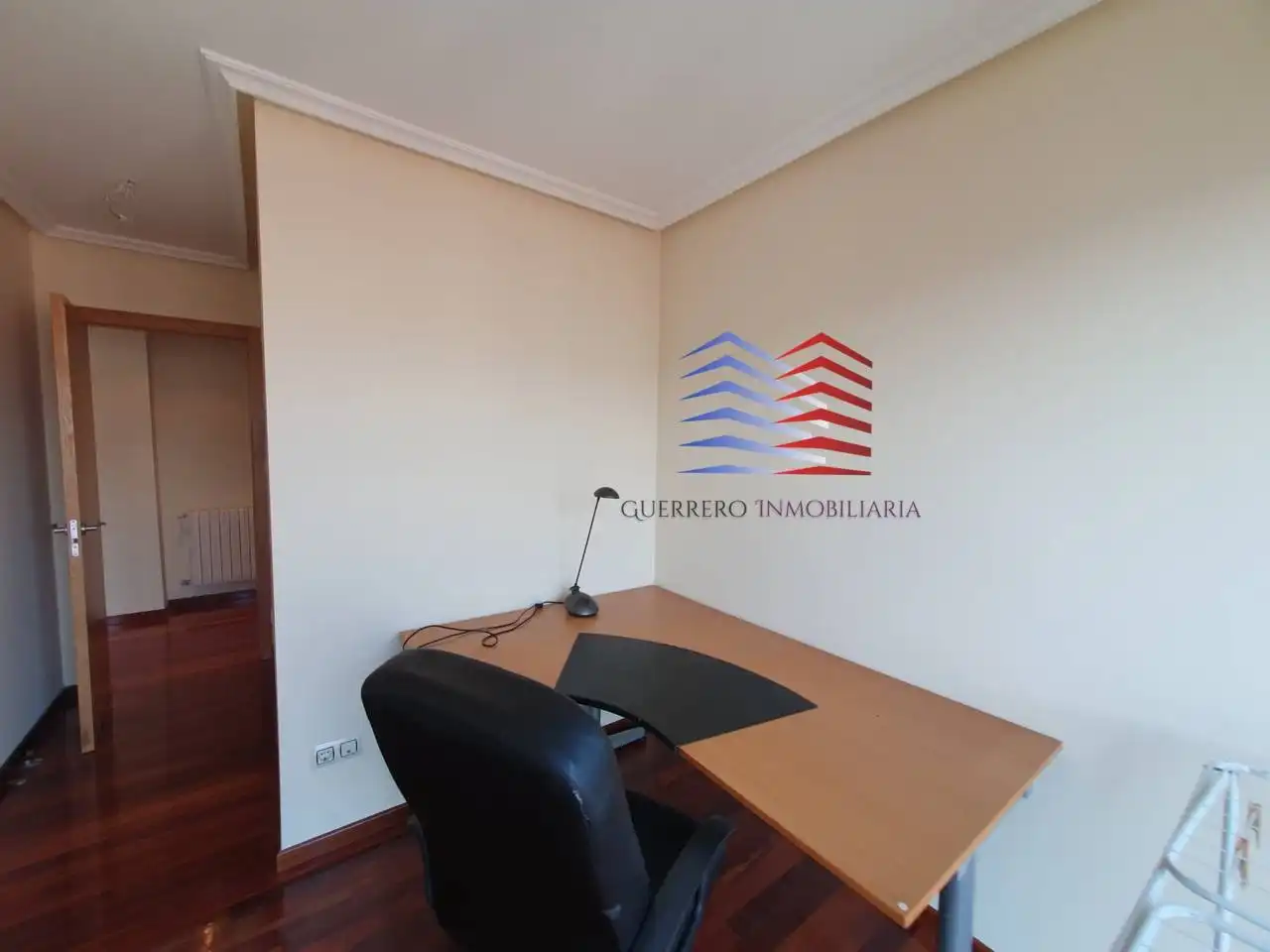 Wohnung zur Miete in Ourense Capital  mit Heizung, Parkett und Terrasse