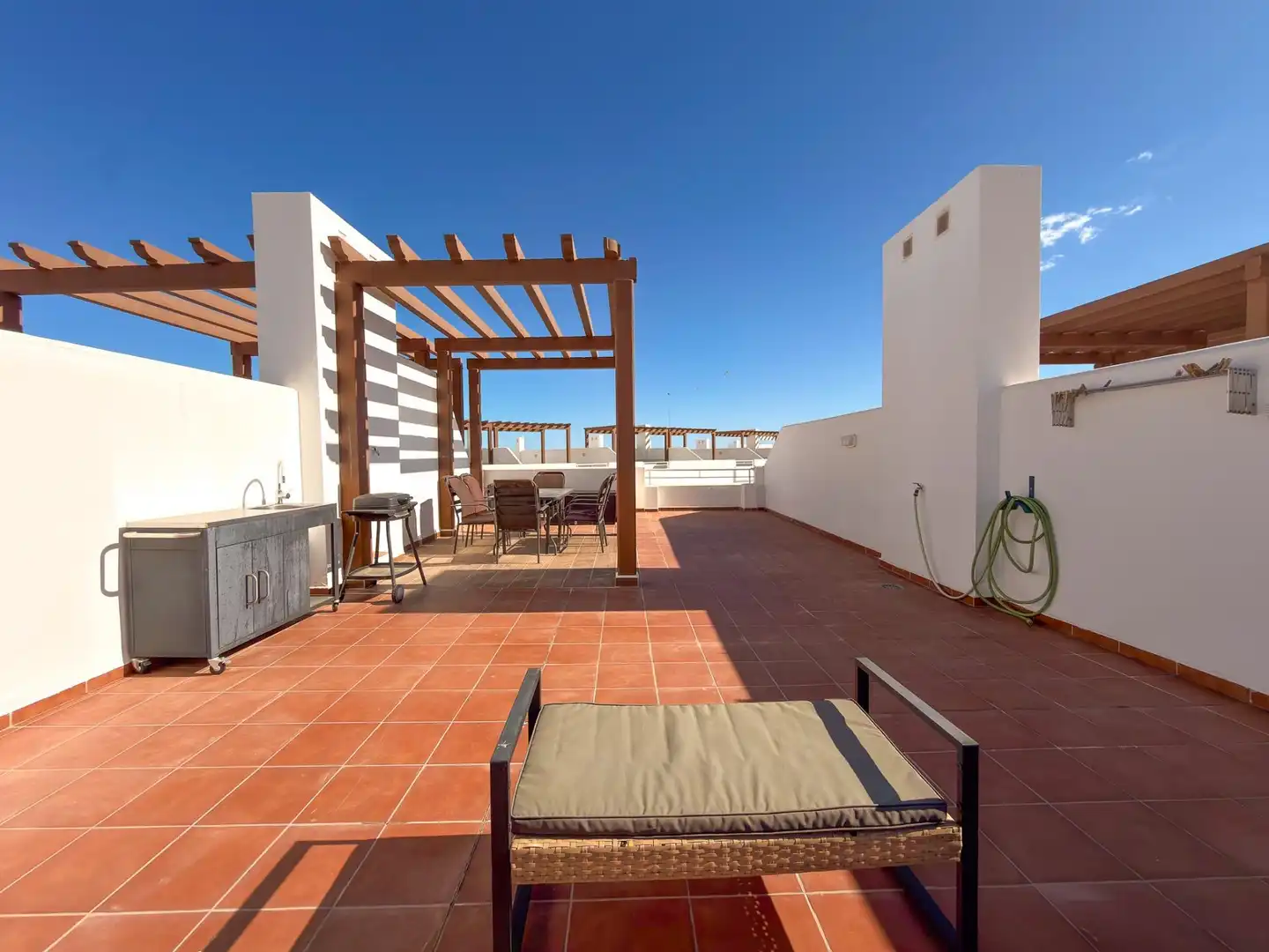 Terraza de Ático en venta en Mojácar con Aire acondicionado, Calefacción y Jardín privado
