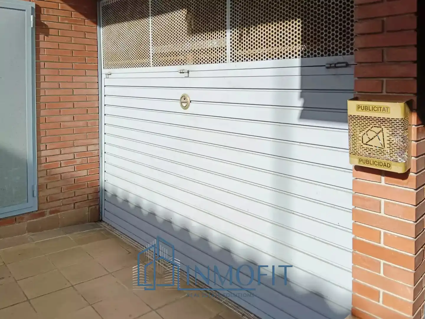 Flat with terrace for sale in C/ Vaticá, imagen 16