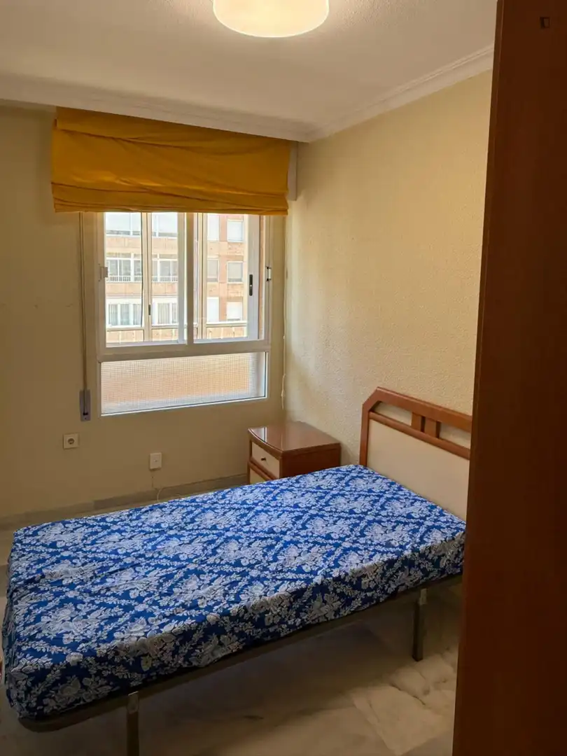 Bedroom of Apartments for share in Almería  with Furnished, Oven and Washing machine