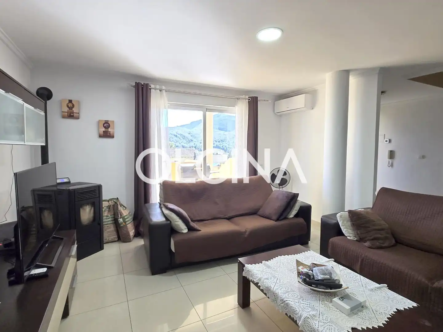 Living room of Houses for sale in Castellonet de la Conquesta  with Air Conditioner, Private garden and Terrace