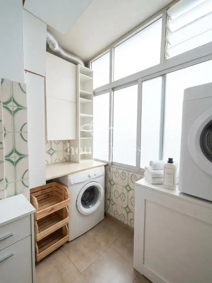Badezimmer von Wohnung zum Verkauf in Ferrol mit Heizung, Abstellraum und Möbliert