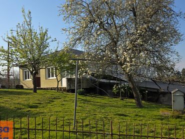 Casa amb balcó en venda a Lugar COMBARRO