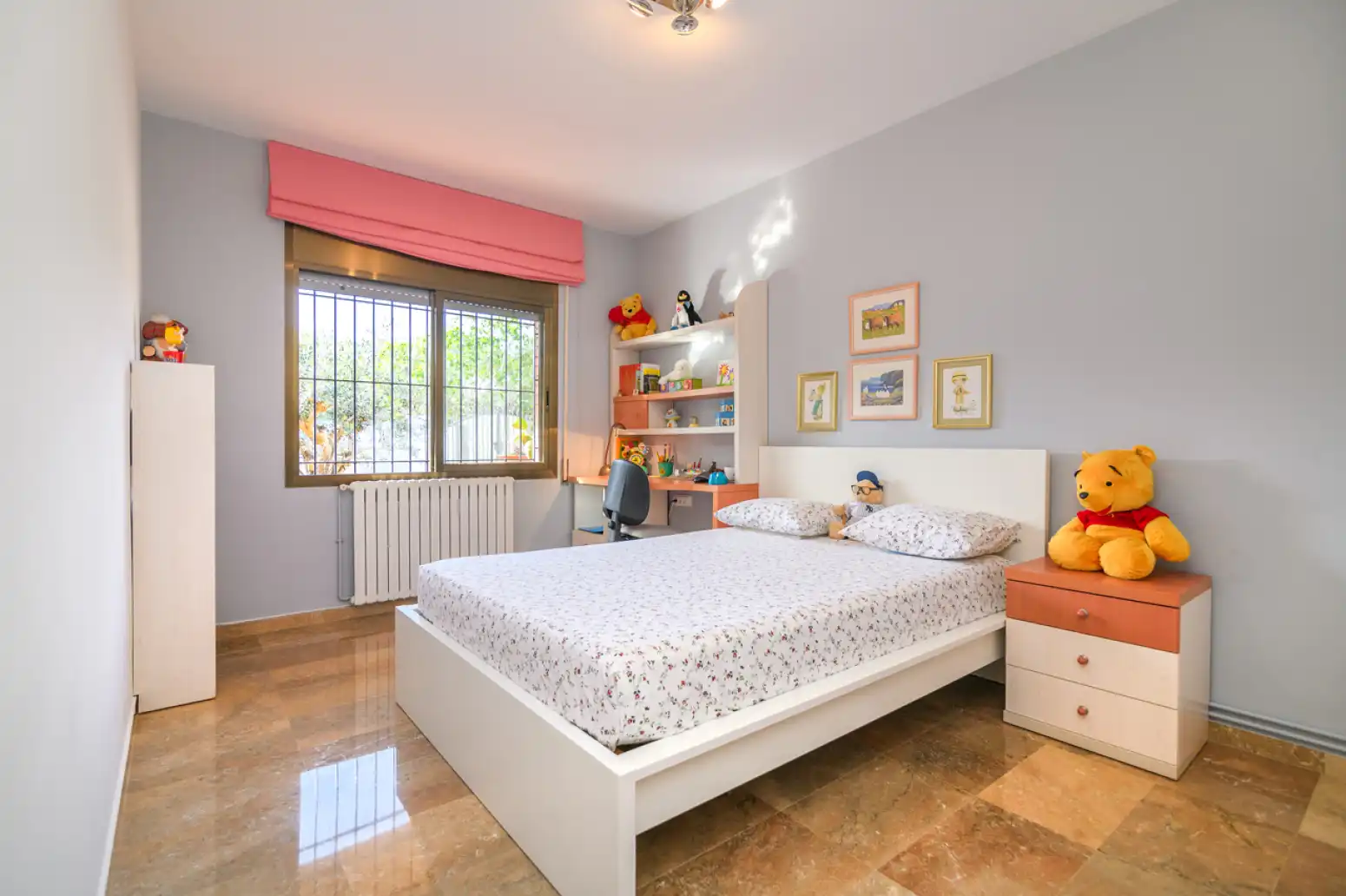 Habitación de Casa o chalet en venta en Gavà con Terraza, Piscina y Balcón