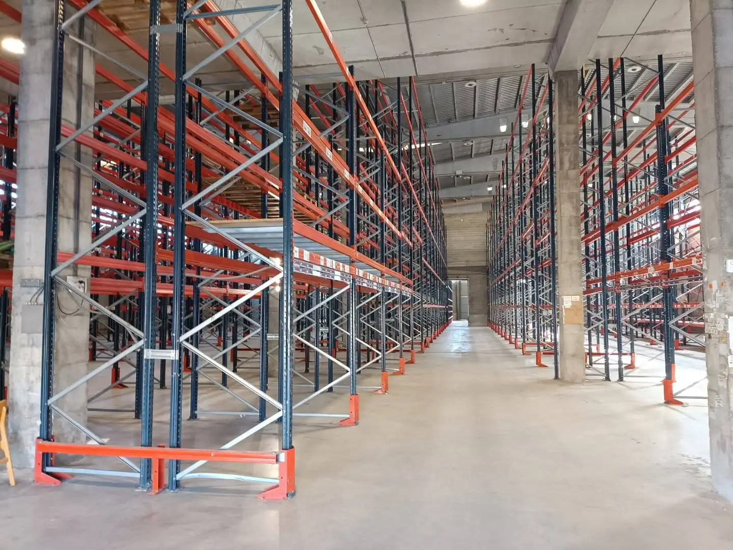 Fabrikhallen zur Miete in L'Hospitalet de Llobregat