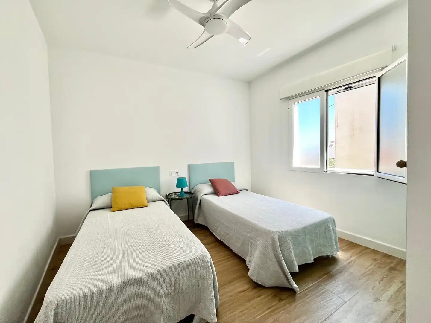 Bedroom of Apartments for rent in Pilar de la Horadada  with Heating, Furnished and Oven