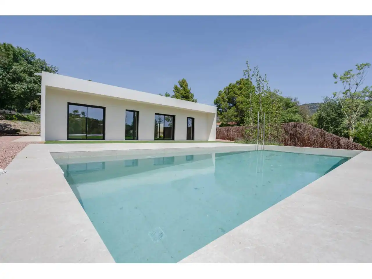 Piscina de Casa o xalet en venda en Matadepera amb Aire condicionat, Calefacció i Jardí privat