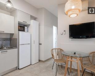 Kitchen of Flat to rent in  Barcelona Capital  with Air Conditioner, Heating and Furnished