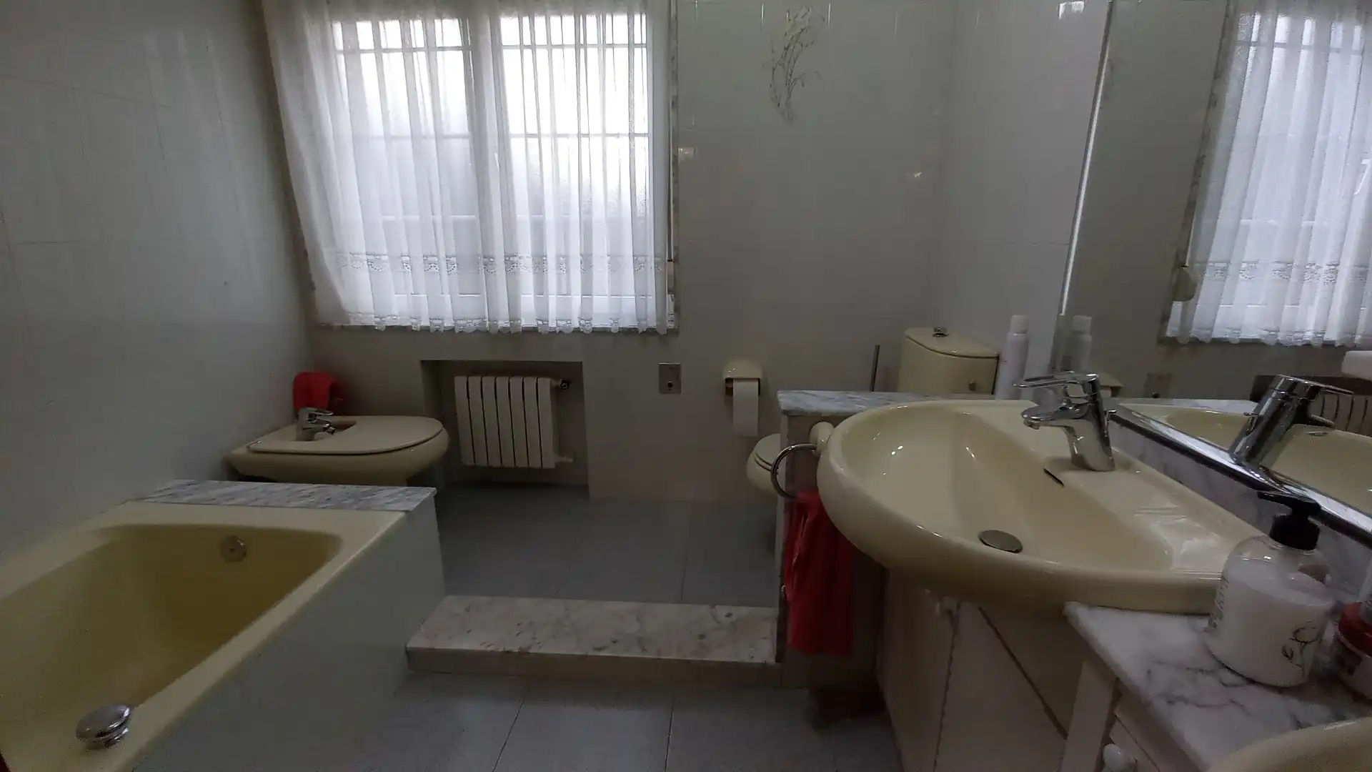 Bathroom of Houses for sale in Castrillón  with Heating, Private garden and Parquet flooring