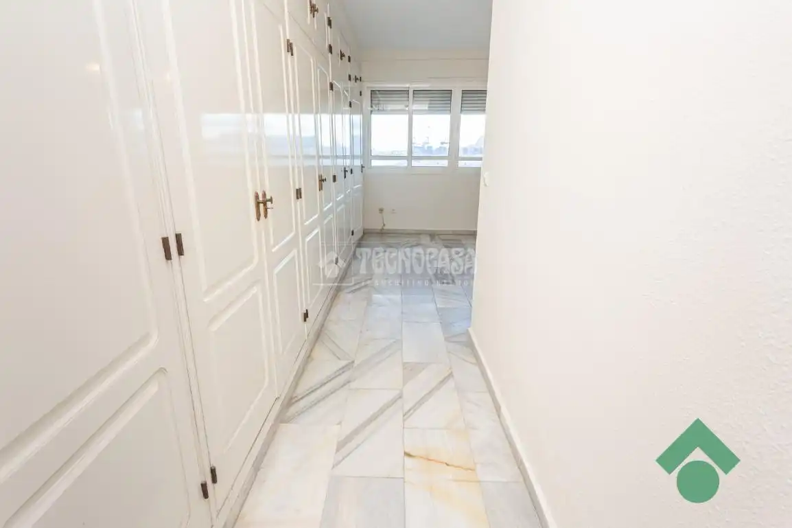 Flat for sale in Algeciras