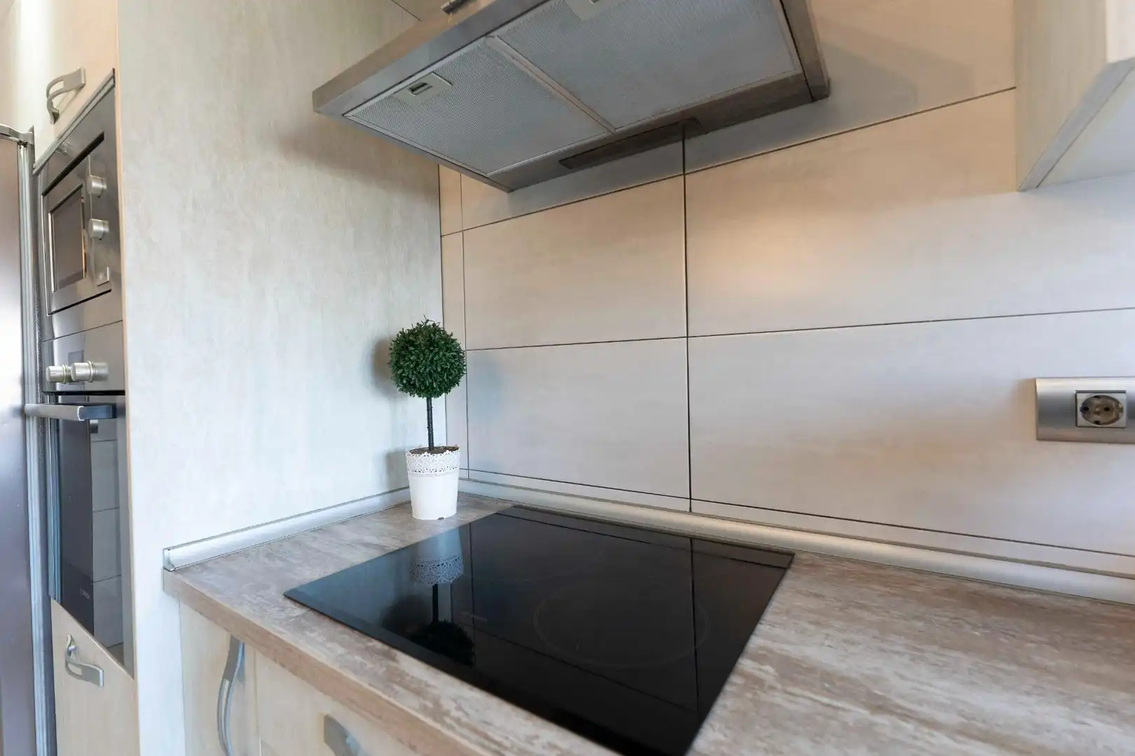 Cocina de Piso en venta en Arona con Aire acondicionado, Terraza y Trastero