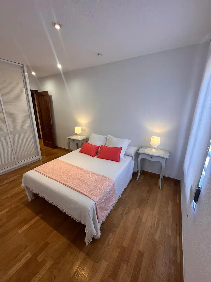 Wohnung zur Miete in Calle de Àngel Guimerà, Arrancapins