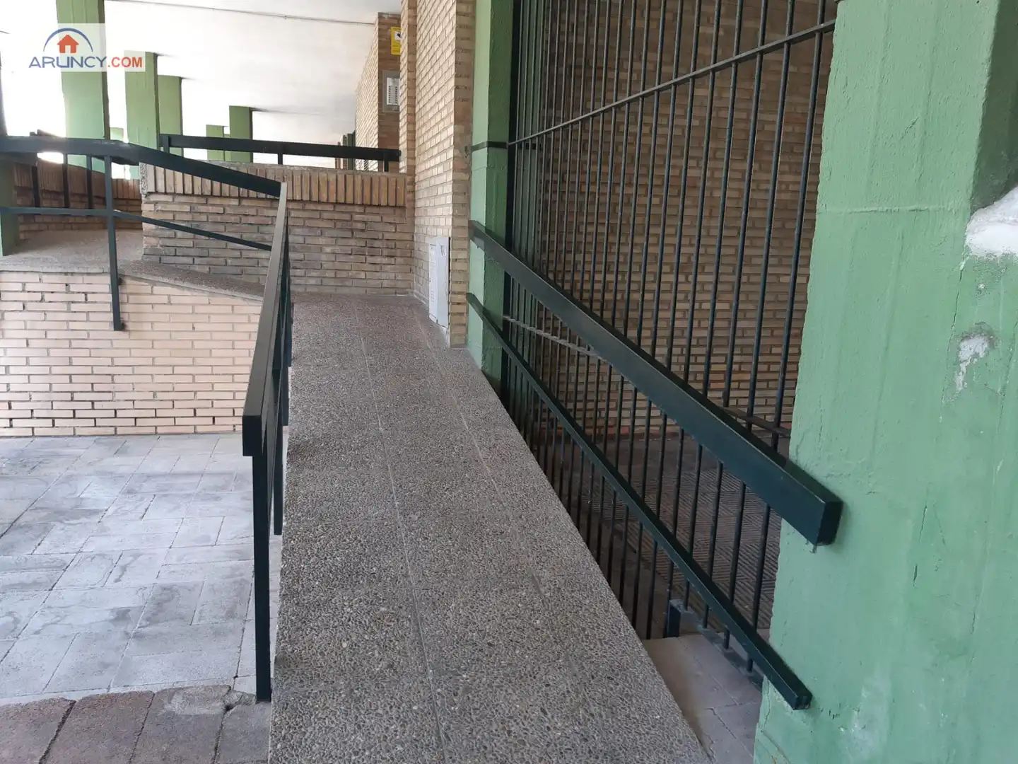 Flat for sale in Sevilla  with Air Conditioner