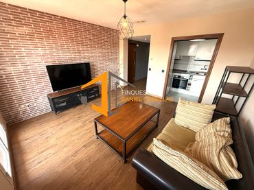 Flat with balcony for sale in Carrer dels Bombers