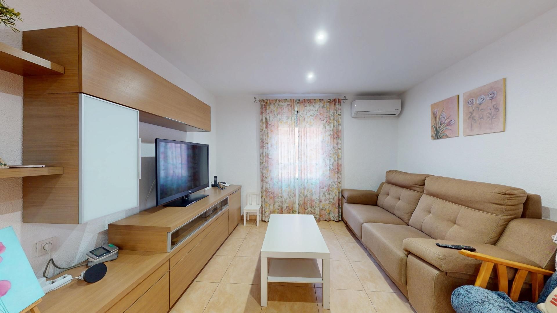 Sala d'estar de Pis en venda en Elche / Elx amb Aire condicionat