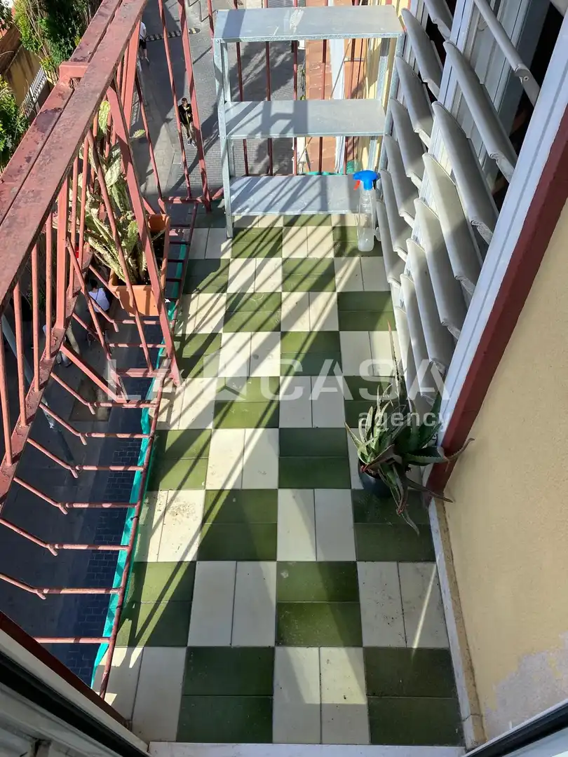 Terrassa de Dúplex en venda en Santa Coloma de Gramenet amb Calefacció, Terrassa i Balcó