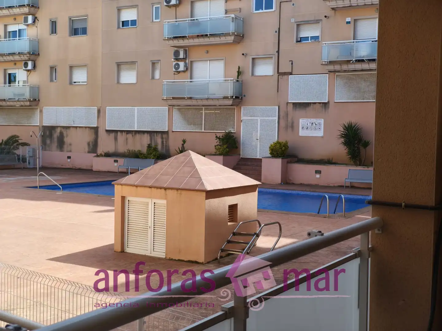 Dormitori de Apartament en venda en Creixell amb Calefacció, Terrassa i Moblat