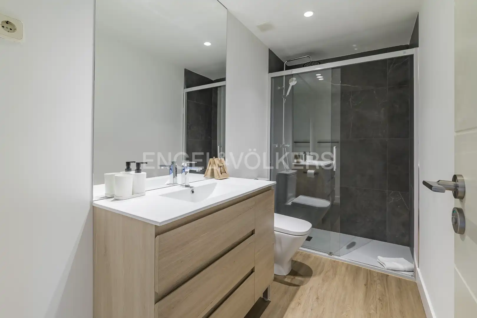 Apartament amb ascensor de lloguer a Matilde Landa 22, imagen 15