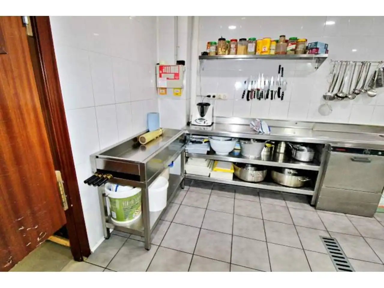 Kitchen of Commercial properties for rent in Granollers  with Air Conditioner