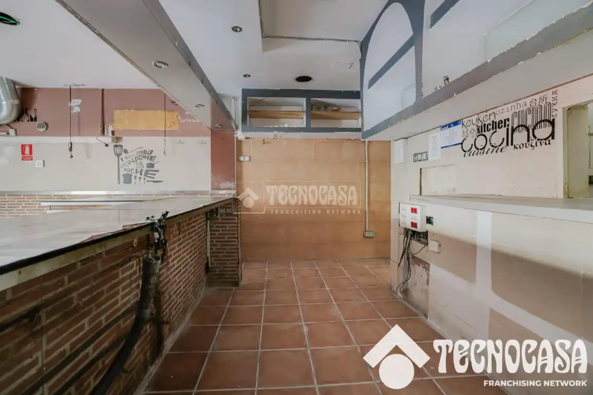 Cocina de Local en venta en Barcelona