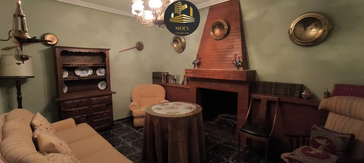 Sala de estar de Casa o chalet en venta en Rus con Terraza y Trastero