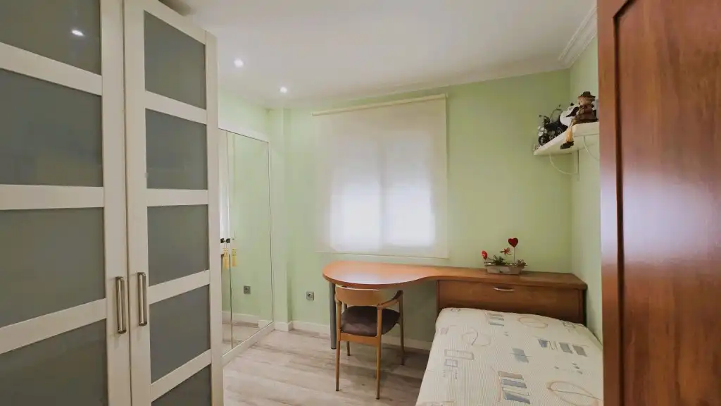 Schlafzimmer von Wohnung zum Verkauf in Valencia mit Klimaanlage, Möbliert und Ofen