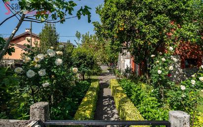 Jardí de Casa o xalet en venda en Torrelavega  amb Calefacció, Terrassa i Traster
