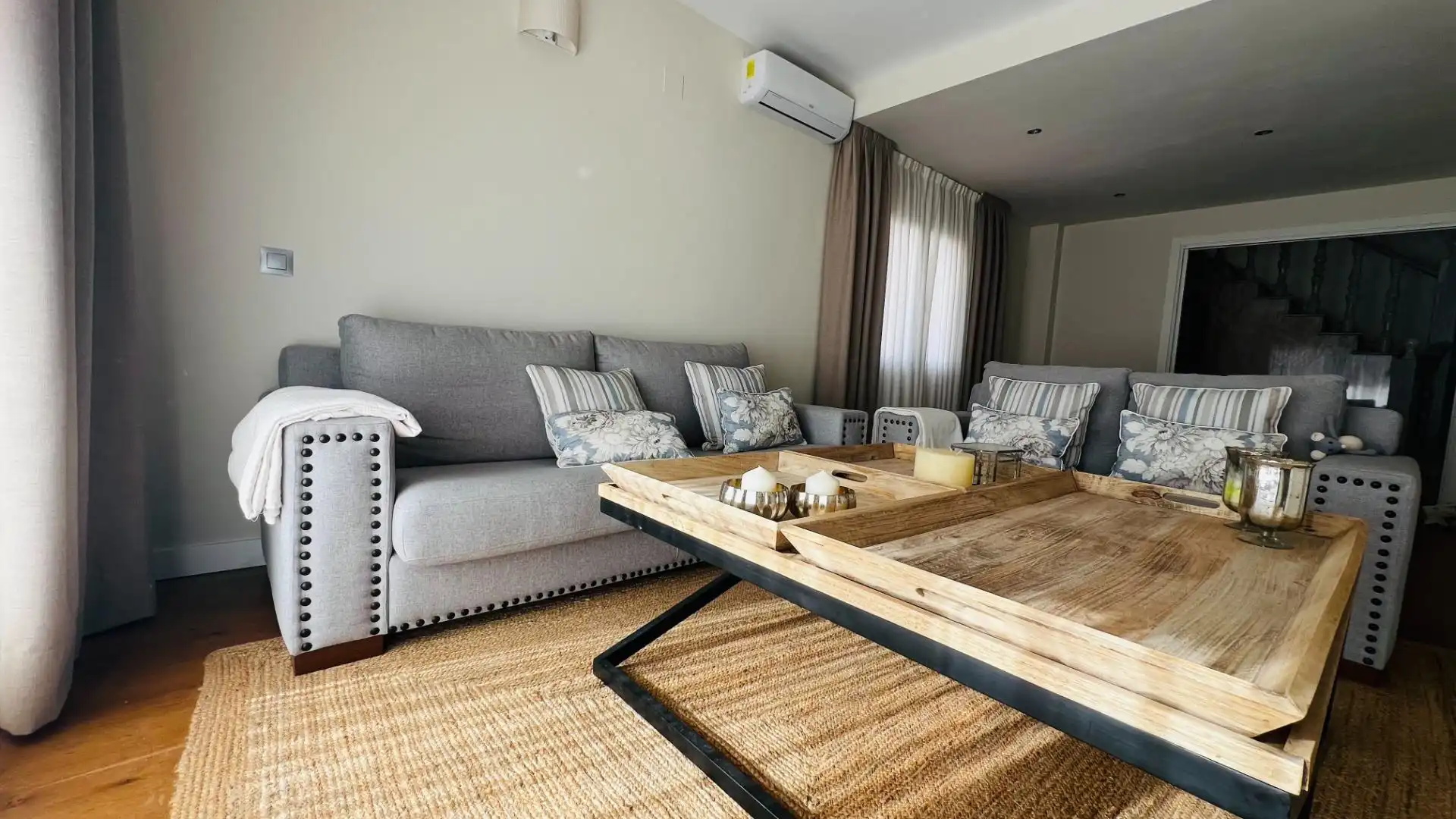 Living room of Houses for sale in Cambrils  with Air Conditioner, Private garden and Parquet flooring