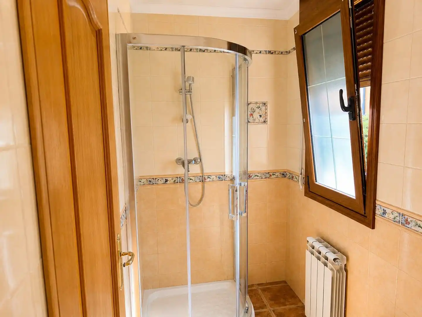 Baño de Casa o chalet en venta en Villarcayo de Merindad de Castilla la Vieja con Jardín privado y Balcón